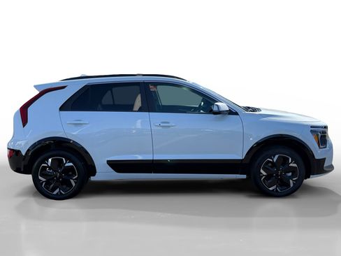 Used 2024 Kia Niro Wind FWD image 6