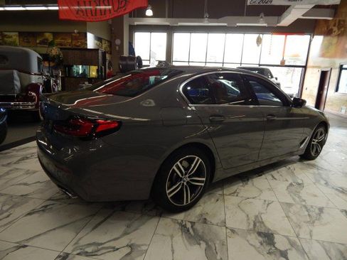 Used 2022 BMW 530i xDrive image 5