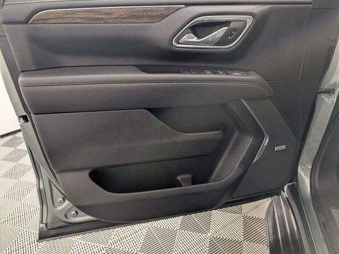 Certified 2023 Chevrolet Suburban Premier image 10