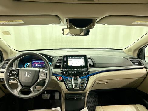 Used 2023 Honda Odyssey Elite image 19