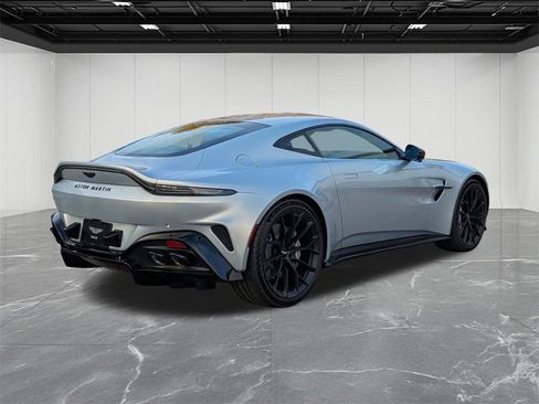 New 2026 Aston Martin V8 Vantage Coupe image 8