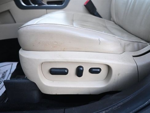 Used 2013 Ford Flex SEL image 24