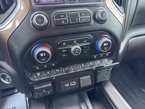 Used 2023 Chevrolet Silverado 3500 High Country w/ Z71 Off-Road Package image 38