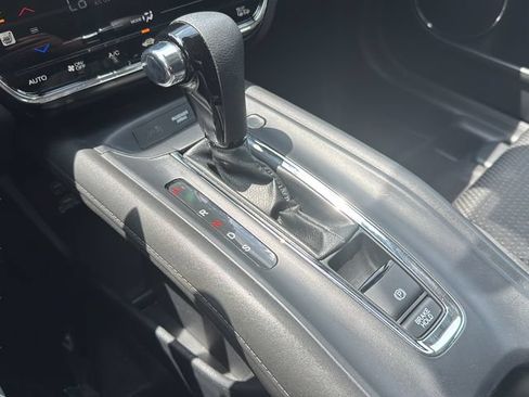 Used 2022 Honda HR-V EX image 28