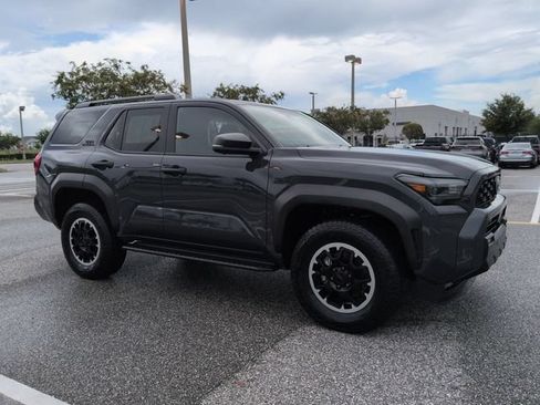Certified 2025 Toyota 4Runner TRD Off-Road Premium AWD/4WD image 2