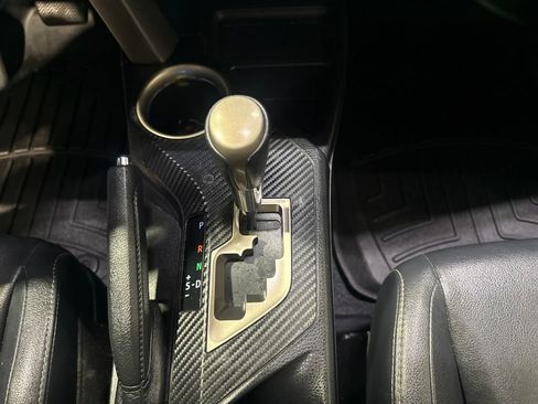 Used 2013 Toyota RAV4 Limited FWD image 18