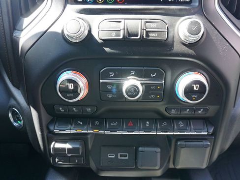 Used 2019 GMC Sierra 1500 AT4 w/ AT4 Premium Package image 12