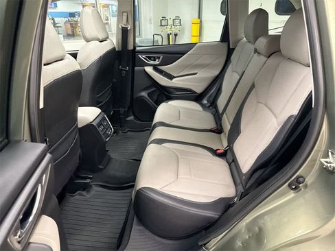 Used 2020 Subaru Forester Limited image 20