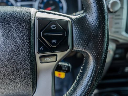 Used 2016 Toyota 4Runner SR5 Premium image 17