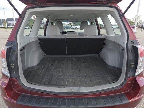 Used 2012 Subaru Forester 2.5X w/ Alloy Wheel Pkg AWD/4WD image 17