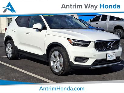 Used 2019 Volvo XC40 T5 Momentum