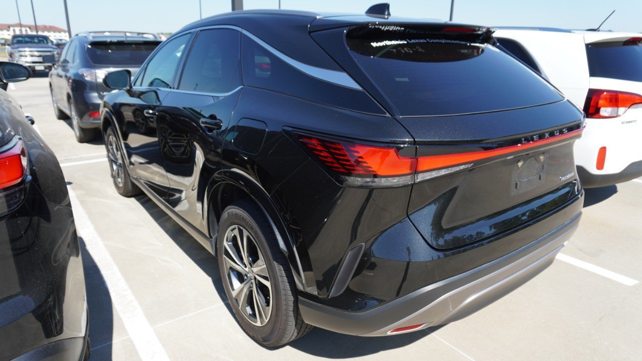 Certified 2026 Lexus RX 350 Premium w/ Convenience Package FWD image 8