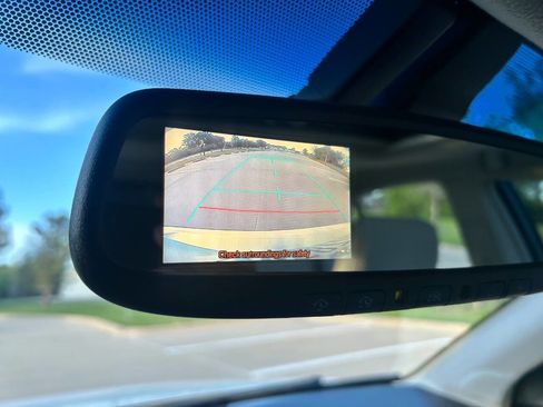 Used 2011 Toyota Avalon Limited FWD image 22