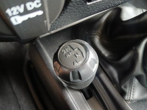 Used 2012 Jeep Wrangler Sport AWD/4WD image 16