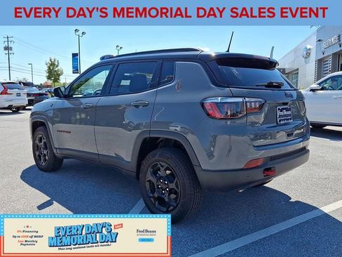 Used 2023 Jeep Compass Trailhawk AWD/4WD image 7