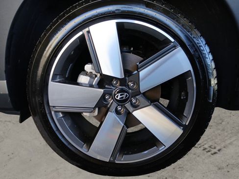 Used 2025 Hyundai Santa Fe Limited image 14