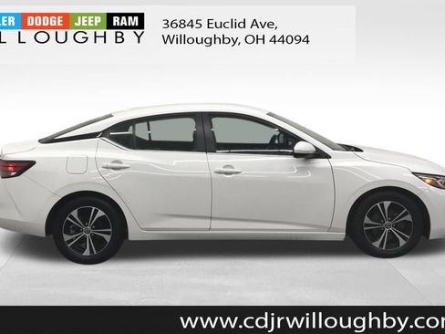 Used 2023 Nissan Sentra SV image 4