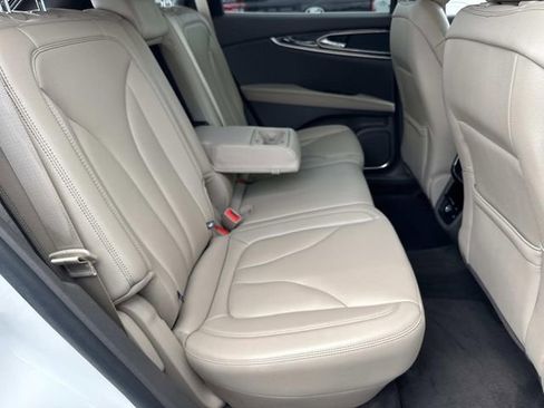 Certified 2023 Lincoln Nautilus AWD w/ Premium Package image 12