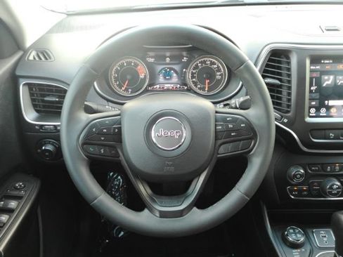 Used 2020 Jeep Cherokee Trailhawk AWD/4WD image 30