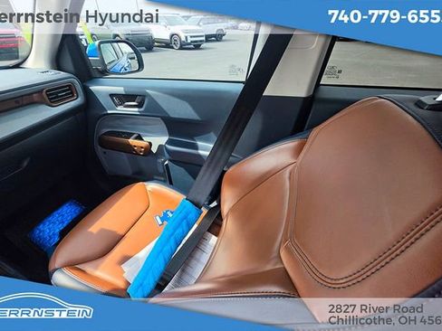 Used 2022 Ford Maverick Lariat w/ Lariat Luxury Package FWD image 11