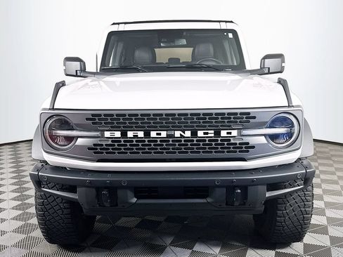 Used 2024 Ford Bronco Badlands AWD/4WD image 2