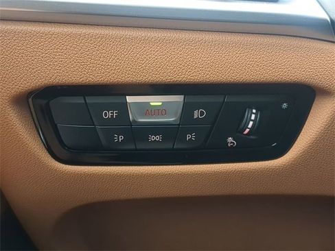 Used 2025 BMW 330i Sedan image 26