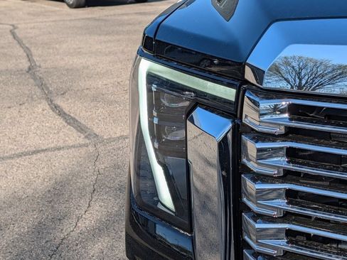 New 2026 GMC Sierra 3500 Denali w/ Denali Reserve Package AWD/4WD image 5