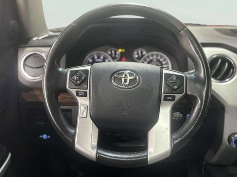 Used 2014 Toyota Tundra Limited w/ Limited Premium Package image 28