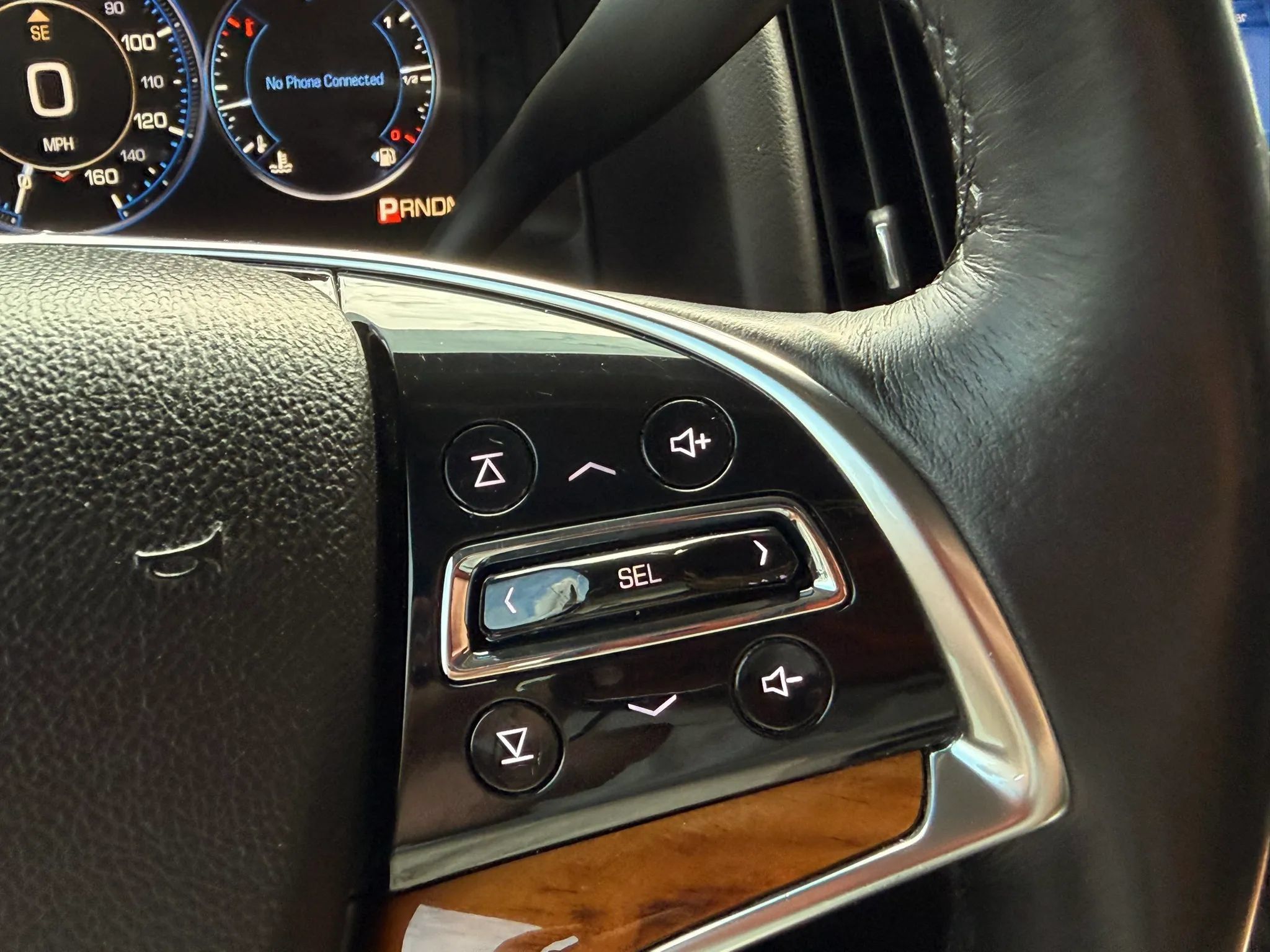 Used 2015 Cadillac Escalade ESV Luxury AWD/4WD image 22