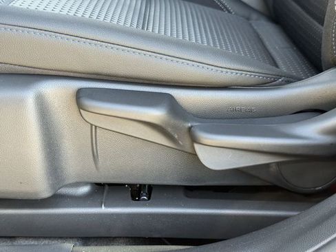 New 2026 Chevrolet Trax LT image 26