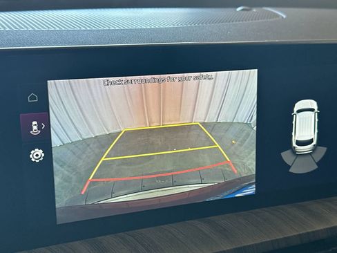 Used 2023 Kia Telluride EX w/ EX Captain's Chair Package FWD image 21
