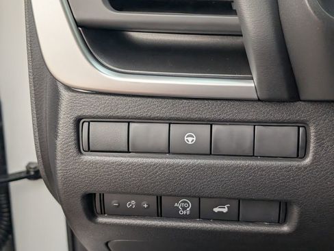 New 2026 Nissan Rogue SV FWD image 22