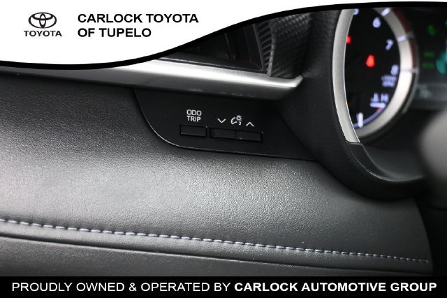 Used 2024 Toyota Highlander XSE FWD image 24