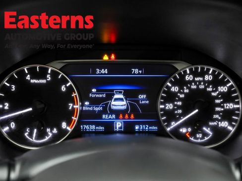 Used 2023 Nissan Altima 2.5 SL FWD image 18