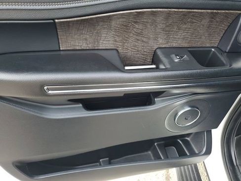Used 2020 Ford Expedition Max Limited image 30