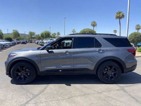 Used 2022 Ford Explorer ST-Line w/ Class IV Trailer Tow Package AWD/4WD image 4