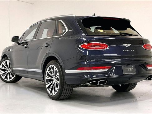 Used 2022 Bentley Bentayga image 6