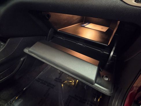 Used 2016 Jeep Cherokee Latitude w/ Comfort/Convenience Group image 56