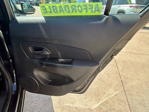 Used 2013 Chevrolet Cruze LT FWD image 15