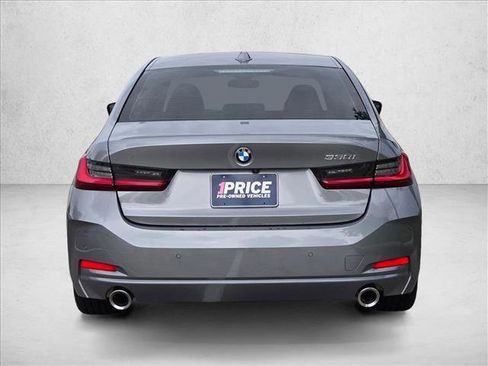Used 2025 BMW 330i Sedan w/ Premium Package RWD image 7