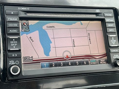 Used 2013 Honda Civic Hybrid Sedan image 19