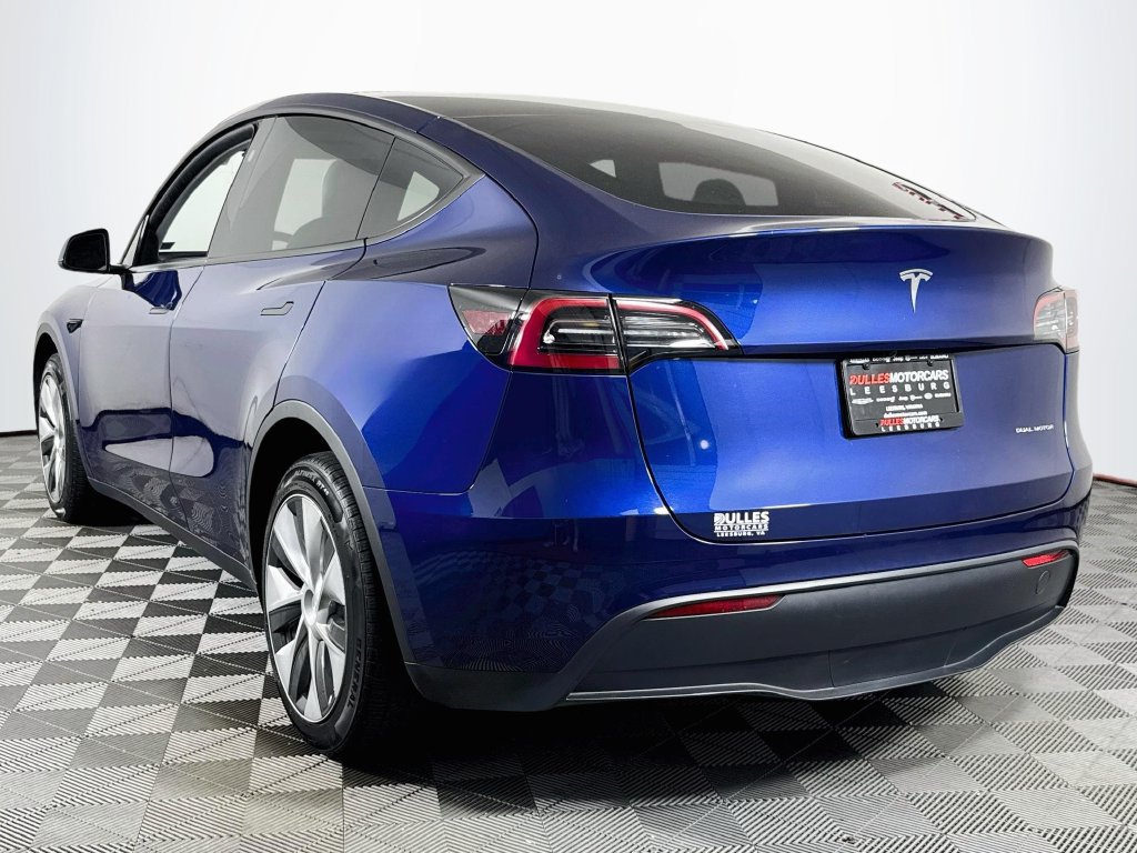 Used 2023 Tesla Model Y Long Range AWD/4WD image 5