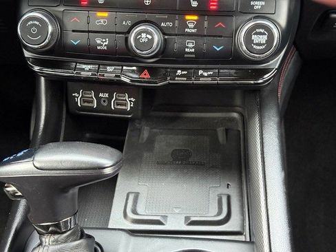 Used 2022 Dodge Durango R/T w/ Blacktop Package image 24