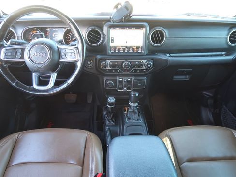 Used 2021 Jeep Wrangler Unlimited Sahara AWD/4WD image 10