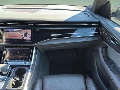 Used 2021 Audi Q8 Prestige image 40