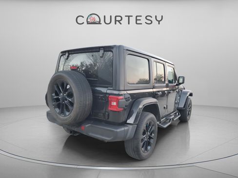 Used 2023 Jeep Wrangler Sahara image 4