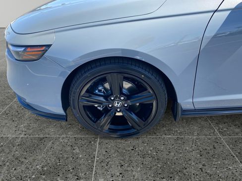 Used 2024 Honda Accord Sport image 14