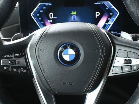 Certified 2025 BMW X5 xDrive50e w/ Parking Assistance Package image 18