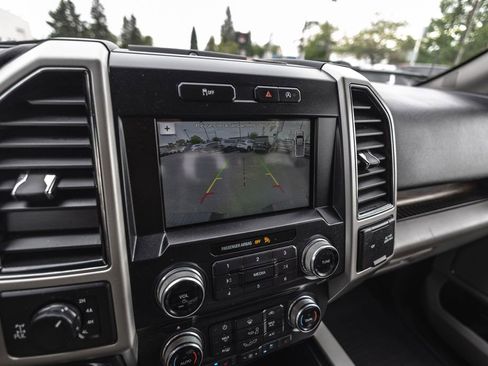 Used 2018 Ford F150 Lariat w/ Equipment Group 501A Mid AWD/4WD image 14