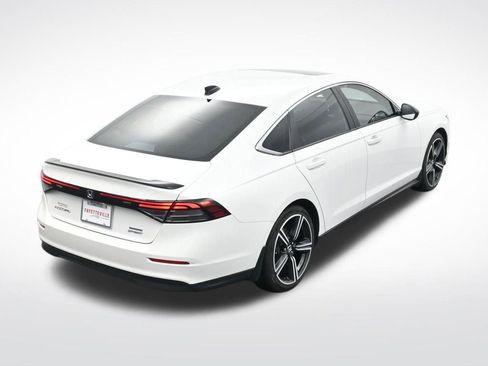 Used 2024 Honda Accord Sport image 16